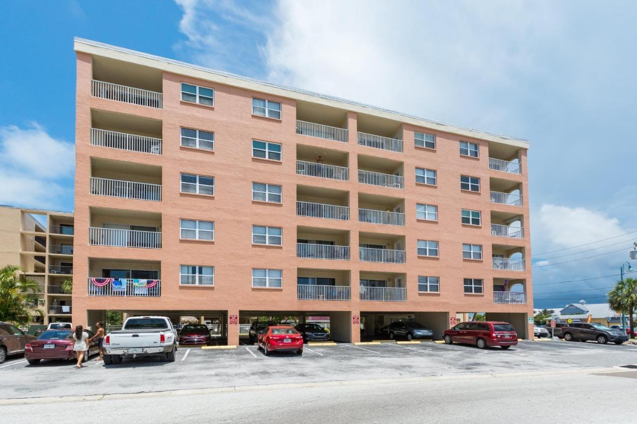 301 Beach Place Condos St. Pete Beach Dış mekan fotoğraf