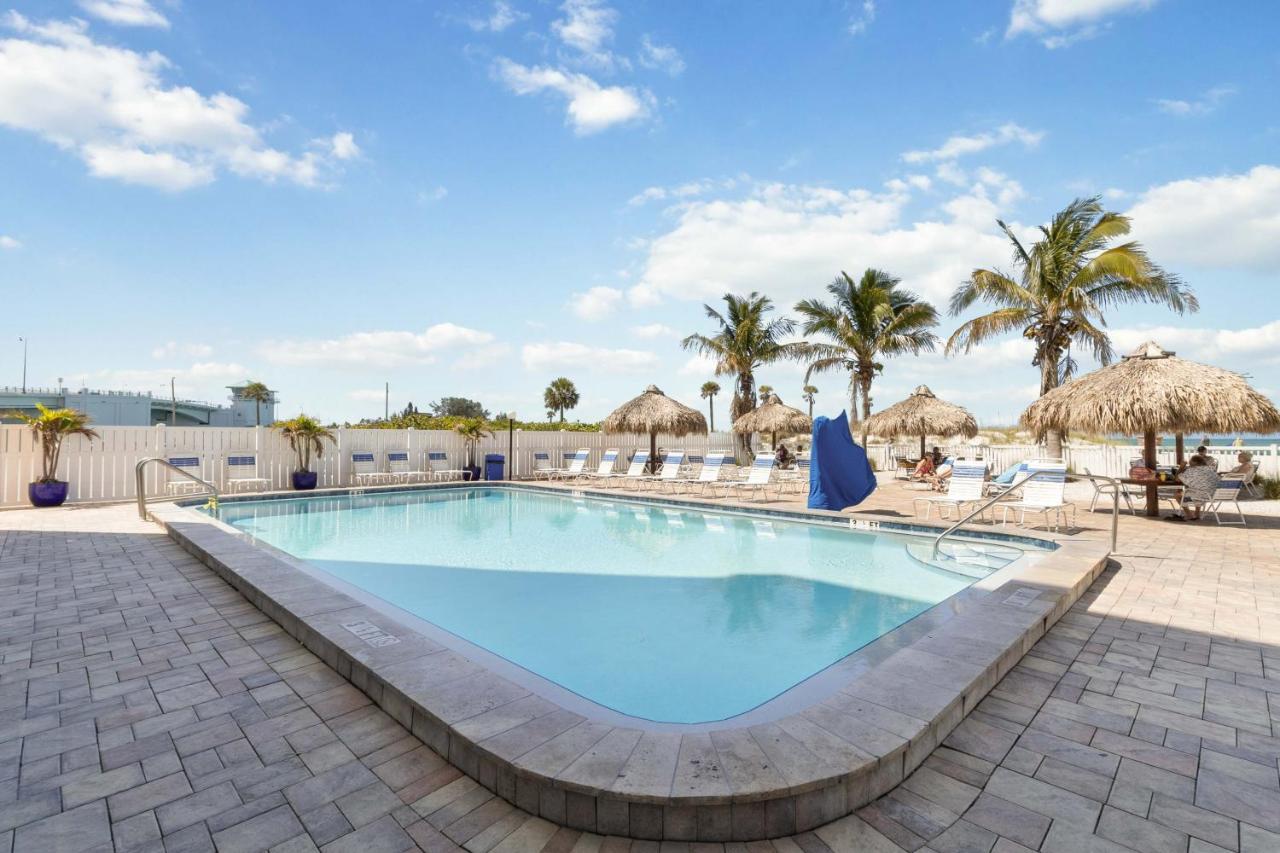 301 Beach Place Condos St. Pete Beach Dış mekan fotoğraf