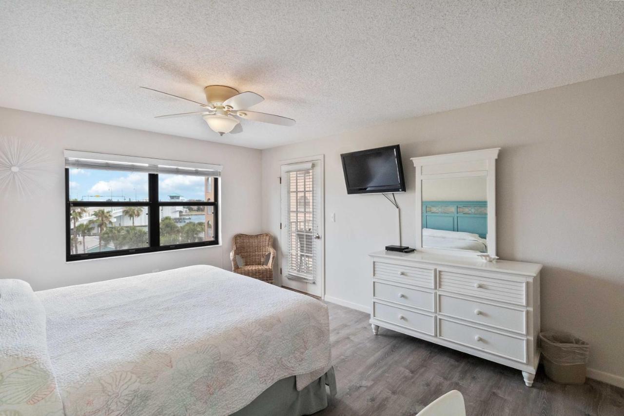 301 Beach Place Condos St. Pete Beach Dış mekan fotoğraf